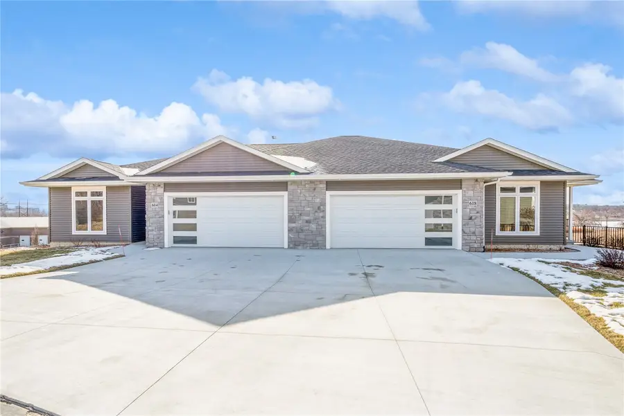 618 J Ave Ne, Cedar Rapids, IA 52402 - #3