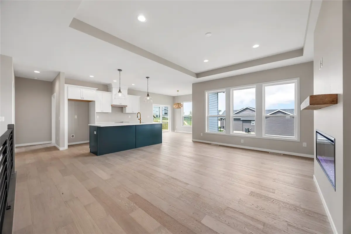 218 Mccarran Avenue Ne, Cedar Rapids, IA 52402 - #1