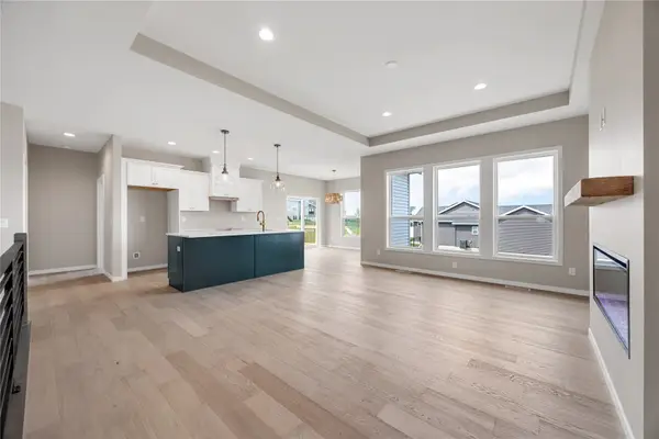 218 Mccarran Avenue Ne, Cedar Rapids, IA 52402