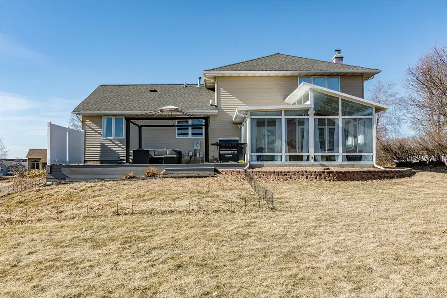 3905 Shady Oak Drive, Marion, IA 52302 - #3