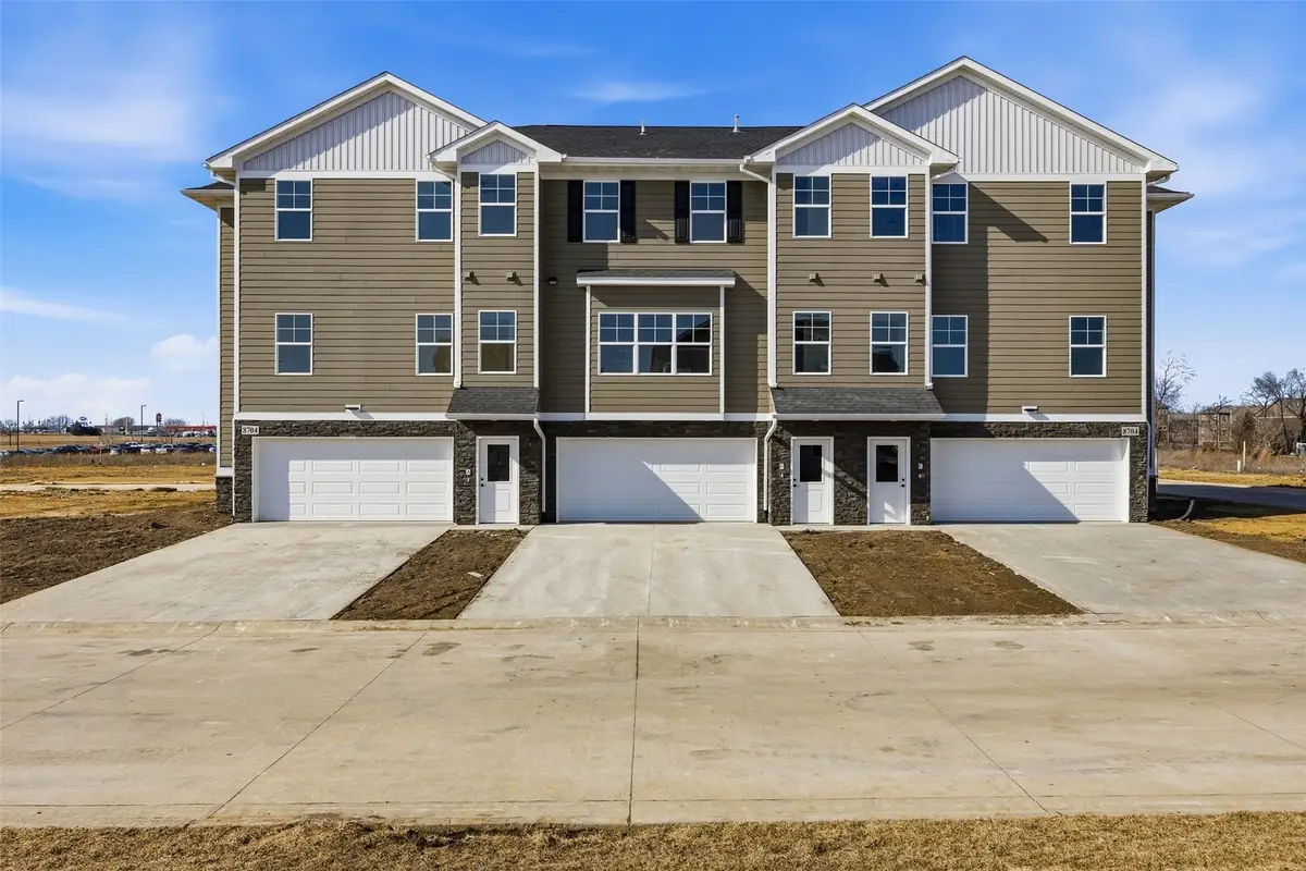 8705 Lewis Drive Sw #C, Cedar Rapids, IA 52404 - #1