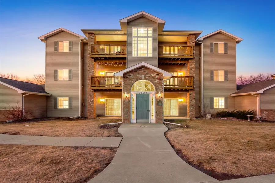 2824 Triple Crown Lane #12, Iowa City, IA 52240 - #2