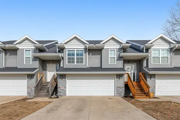 372 Tanglewood Drive, Solon, IA 52333