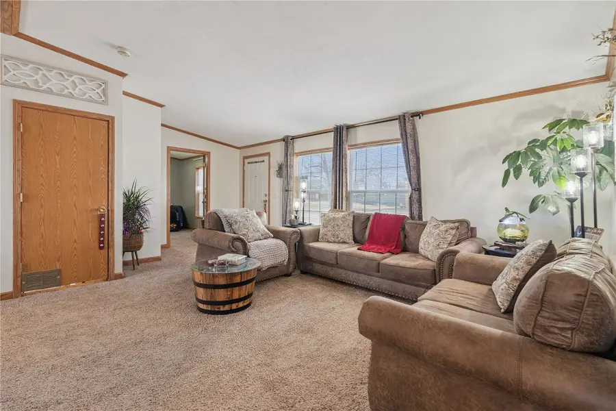 422 S Jackson Street, Lisbon, IA 52253 - #2