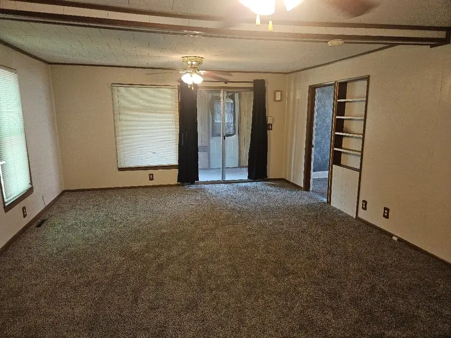 508 15th Street, Belle Plaine, IA 52208 - #3