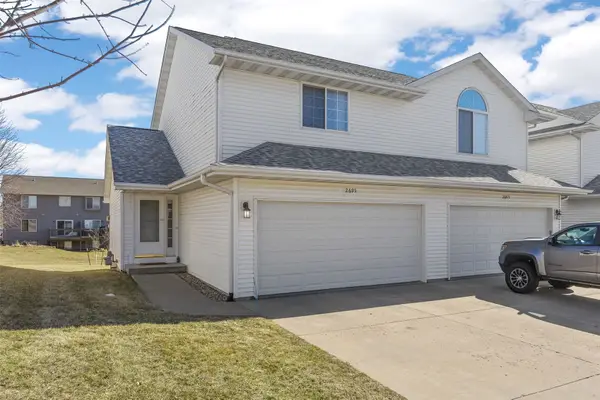 2695 Ridgeview Way, Marion, IA 52302