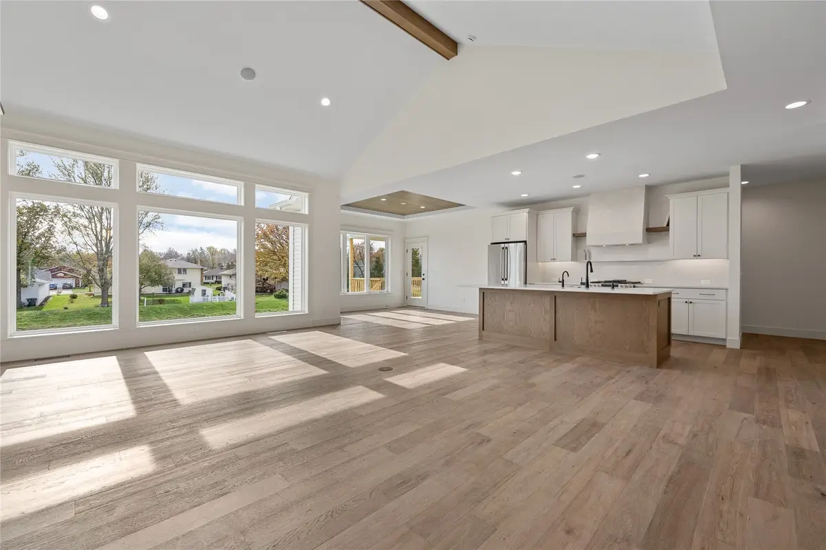 2574 Royal Oak Ridge Road, Marion, IA 52203 - #1