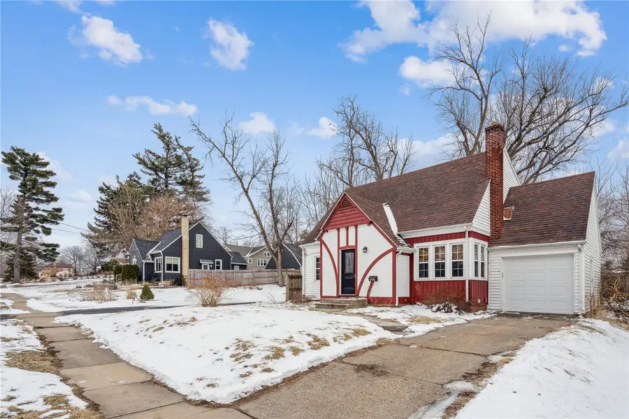 198 Forest Drive Se, Cedar Rapids, IA 52403 - #2