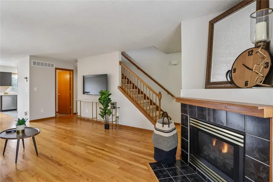 1929 Earl Rd, Iowa City, IA 52246 - #2