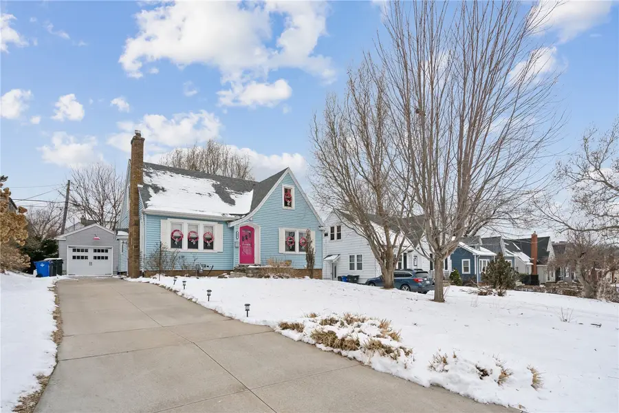 409 20th Street Ne, Cedar Rapids, IA 52402 - #2