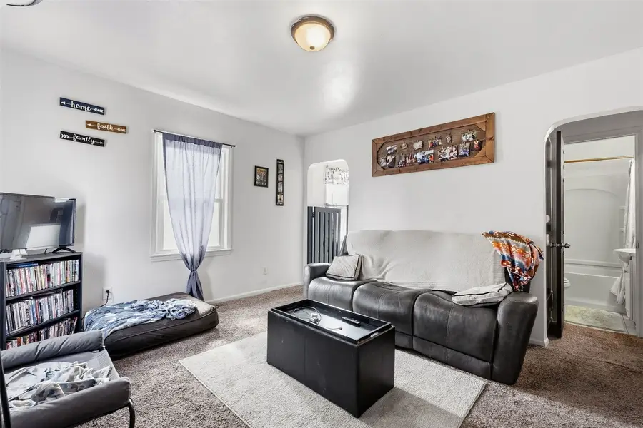 816 10th Street Nw, Cedar Rapids, IA 52405 - #3