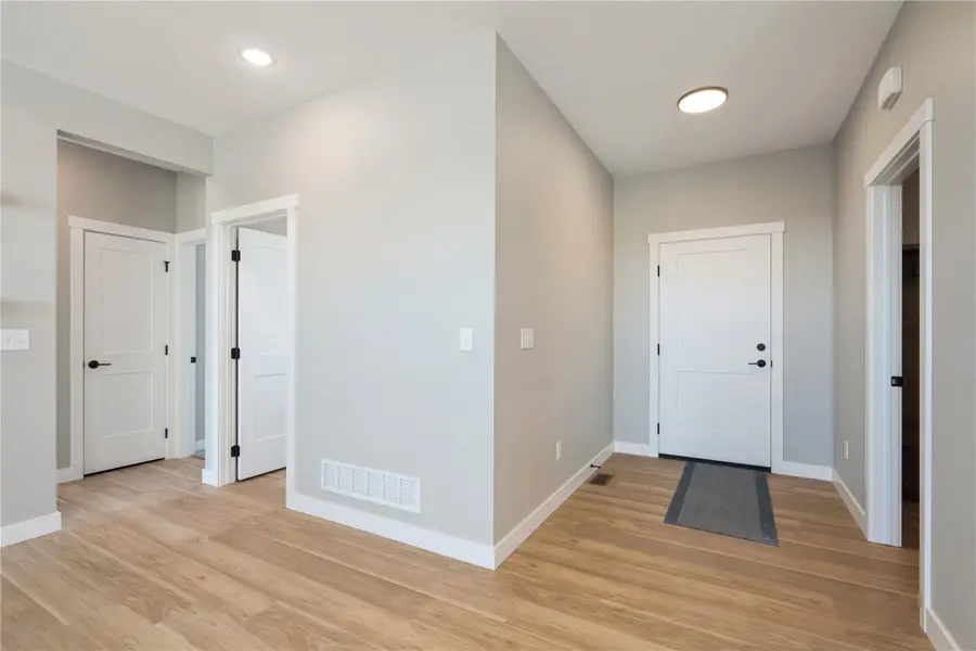 345 Dutch Dr, Robins, IA 52328 - #3