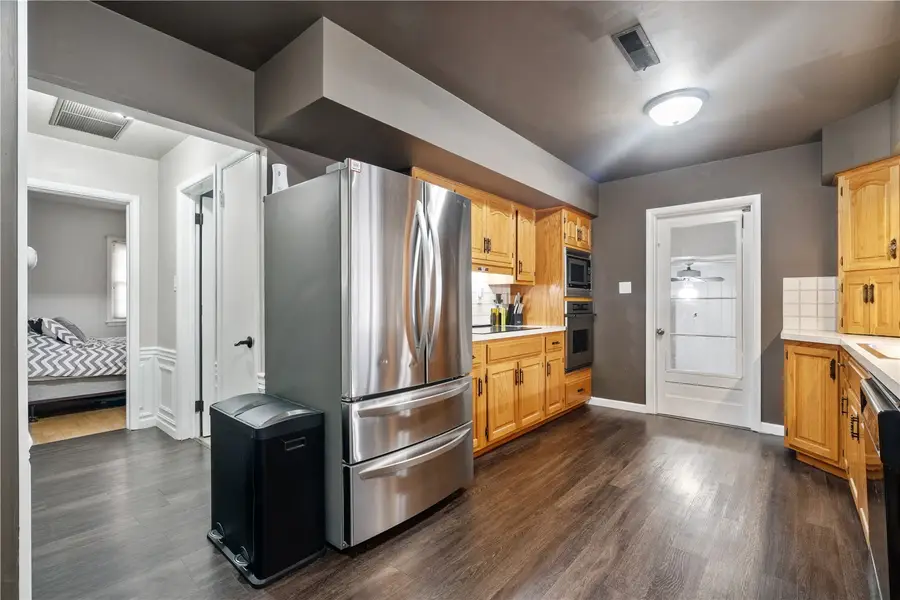 348 24th Avenue Sw, Cedar Rapids, IA 52404 - #3