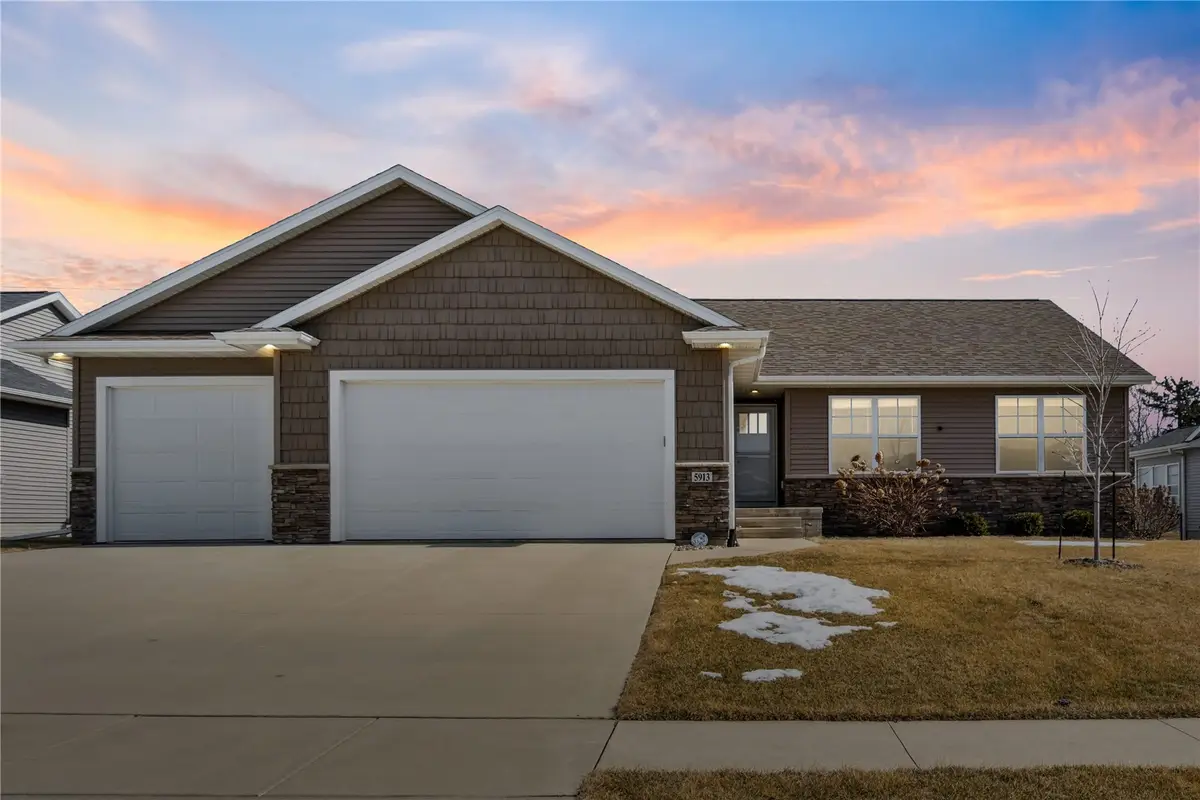 5913 Rock Ridge Drive, Marion, IA 52302 - #1