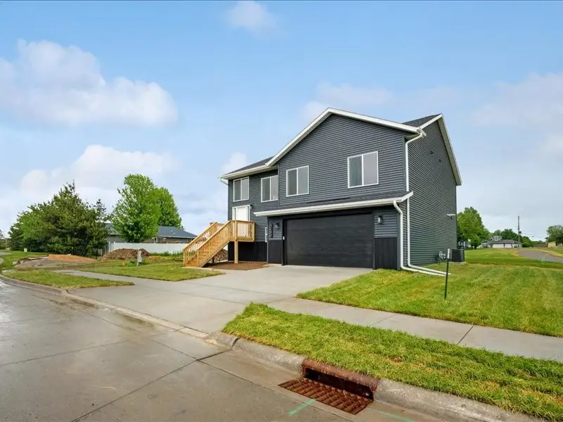 3107 Ginkgo Lane, Muscatine, IA 52761 - #2