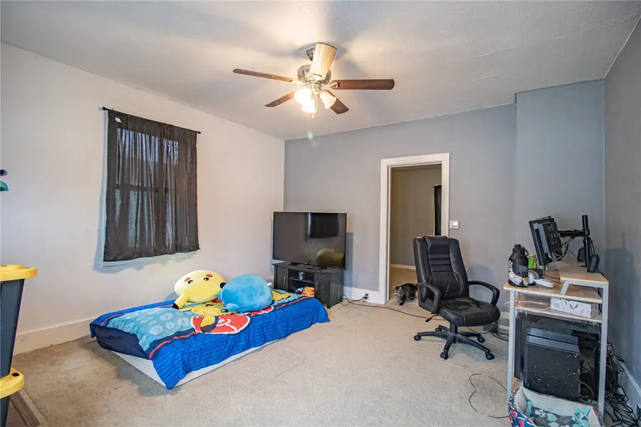 103 W 4th Street, Anamosa, IA 52205 - #2