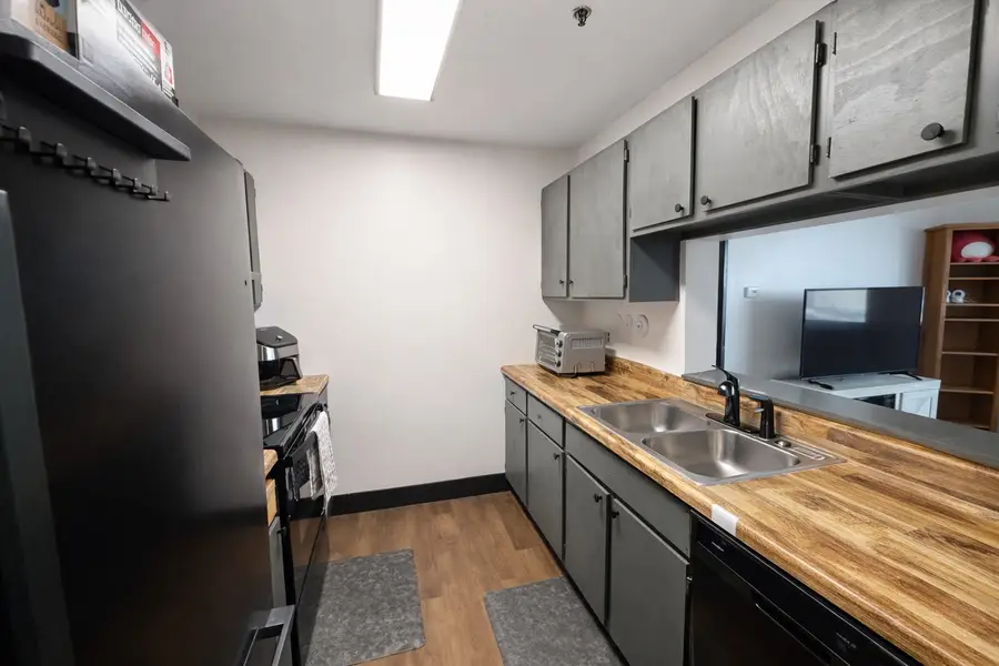 400 1st Street Se #303, Cedar Rapids, IA 52401 - #3