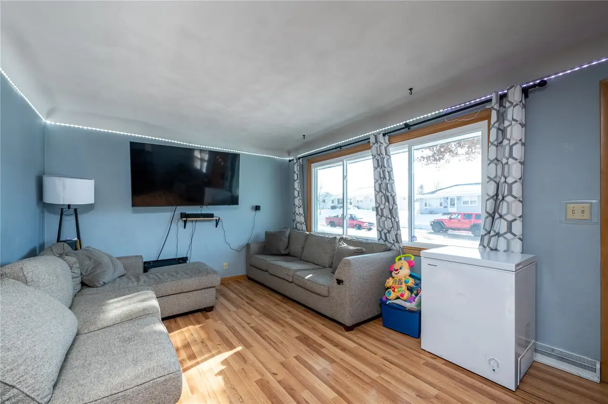 2908 Schultz Drive Nw, Cedar Rapids, IA 52405 - #1