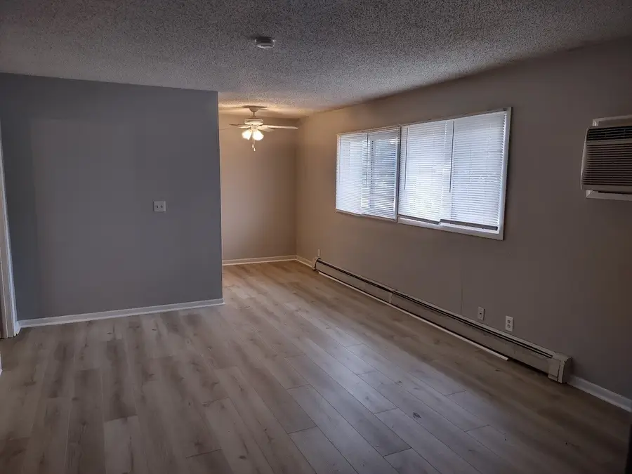 325 Clymer Road, Hiawatha, IA 52233 - #2