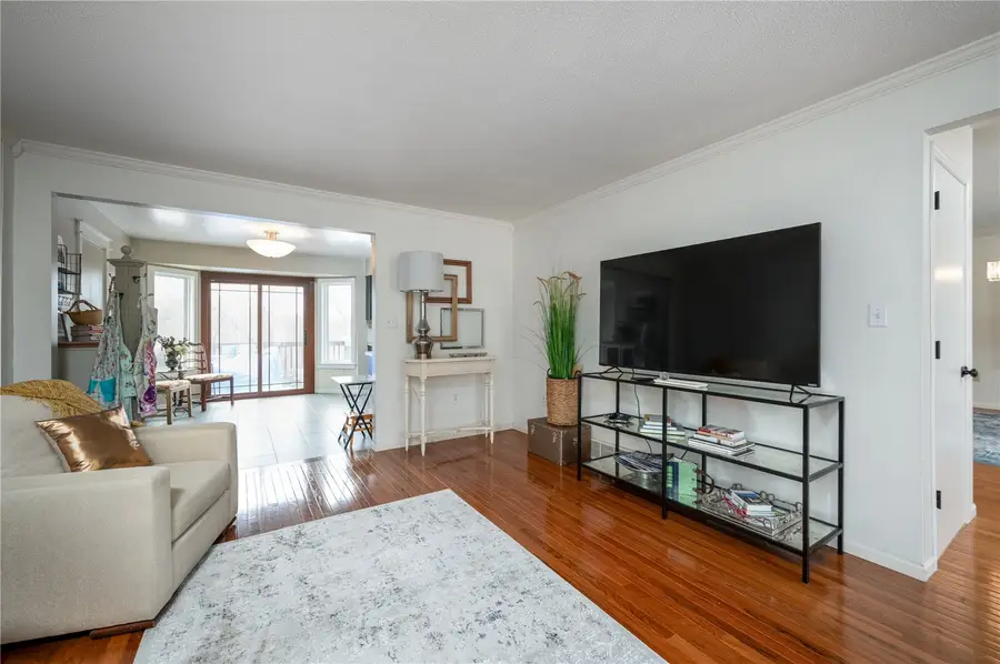 3817 Riverside Drive Ne, Cedar Rapids, IA 52411 - #2