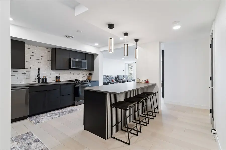 2222 1st Avenue Ne #305, Cedar Rapids, IA 52402 - #2