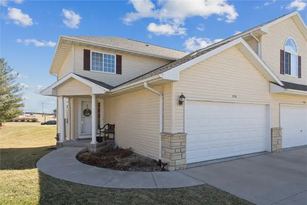 3748 Stoneview Circle Sw, Cedar Rapids, IA 52404