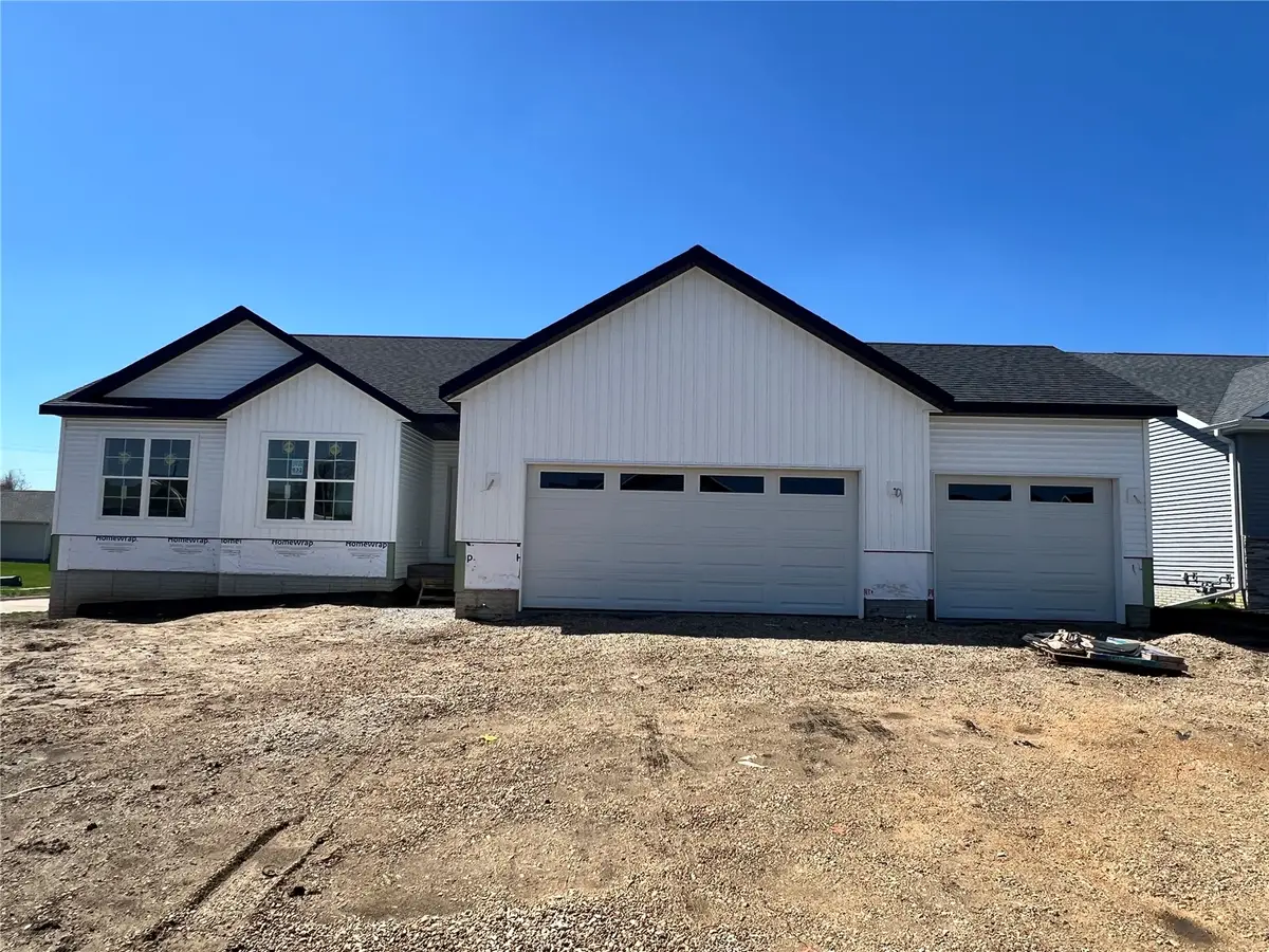 632 Grey Slate Drive Sw, Cedar Rapids, IA 52404 - #1