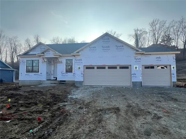 5422 Seminole Valley Trail Ne, Cedar Rapids, IA 52411