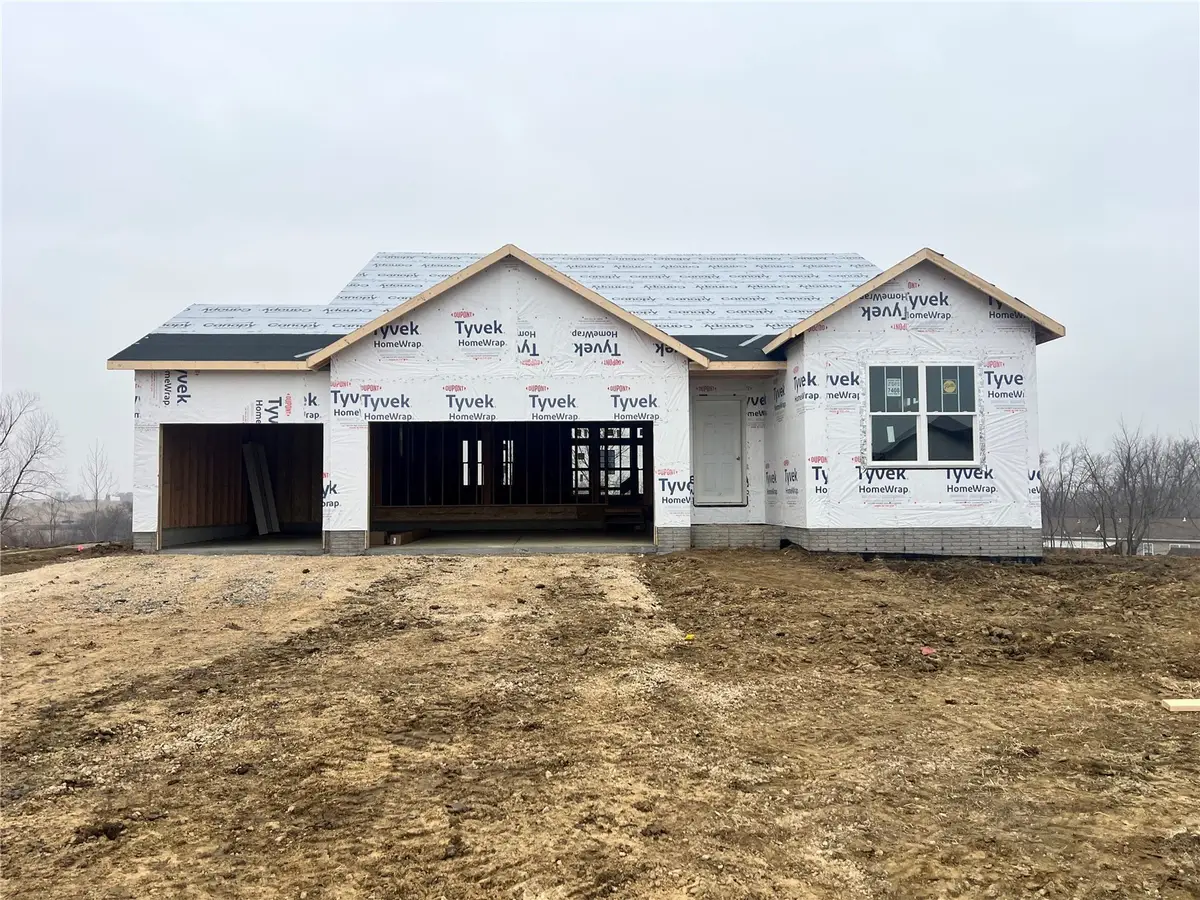 7408 Country Ridge Drive Nw, Cedar Rapids, IA 52405 - #1