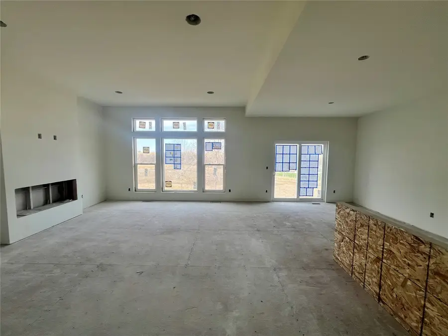 7408 Country Ridge Drive Nw, Cedar Rapids, IA 52405 - #2