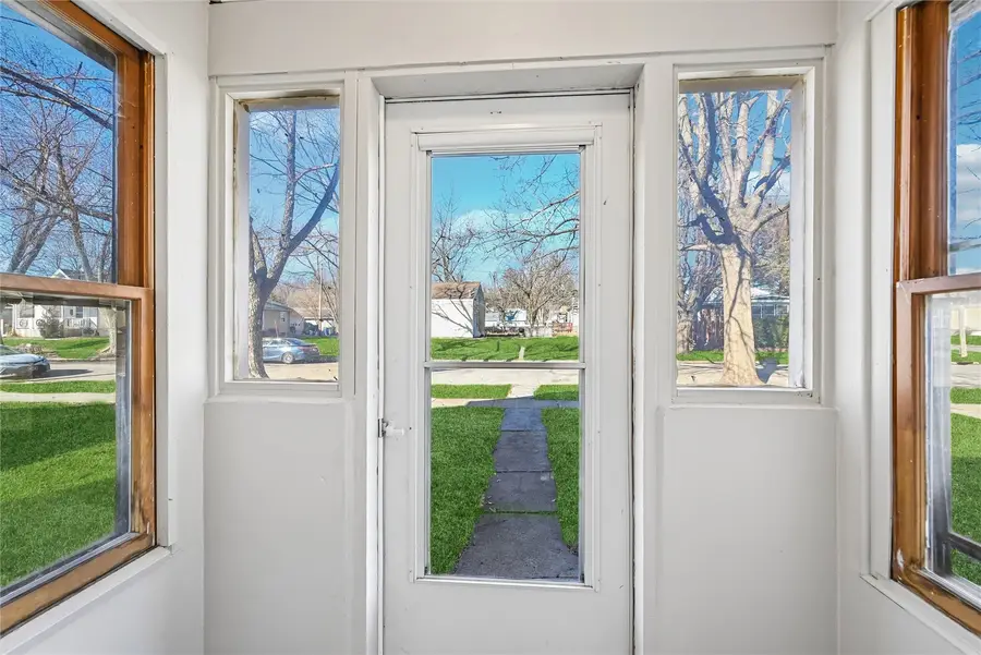 1121 11th Street Nw, Cedar Rapids, IA 52405 - #3