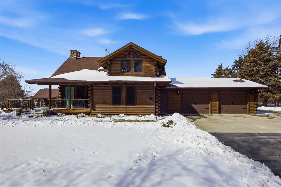 10585 Timberview Drive, Anamosa, IA 52205 - #2