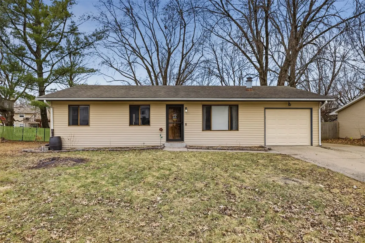 1117 Apple Court, Iowa City, IA 52240 - #1