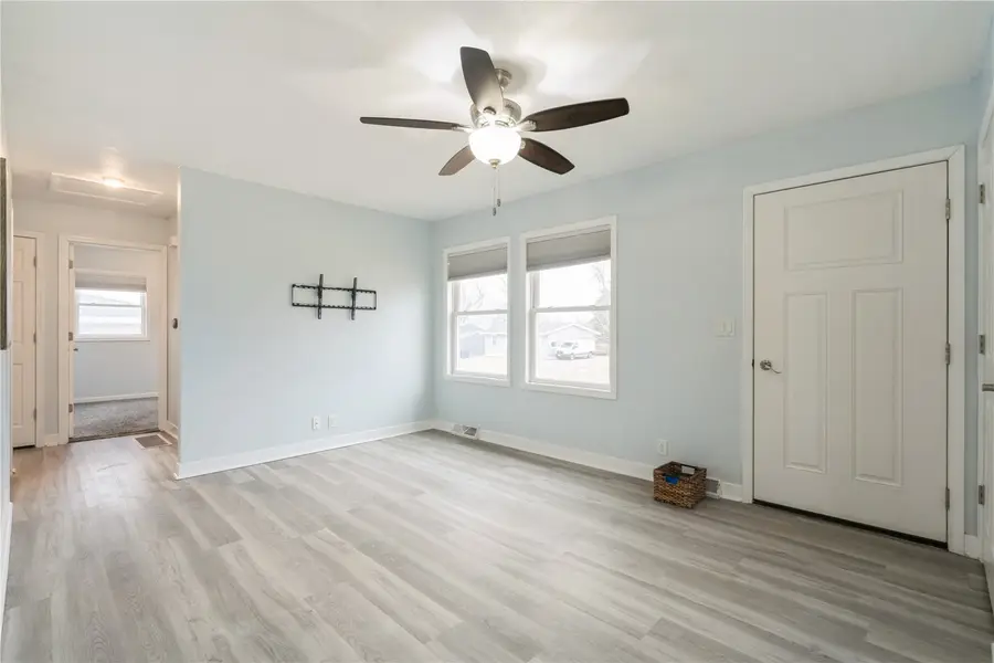 135 Eastview Drive Nw, Cedar Rapids, IA 52405 - #3