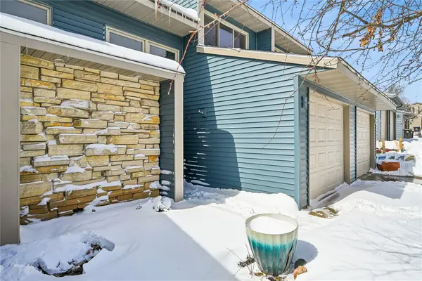 1704 Lynncrest Drive, Coralville, IA 52214