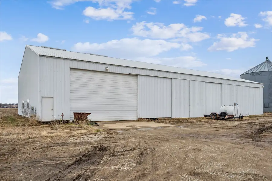 2921 220th Street, Winthrop, IA 50682 - #2