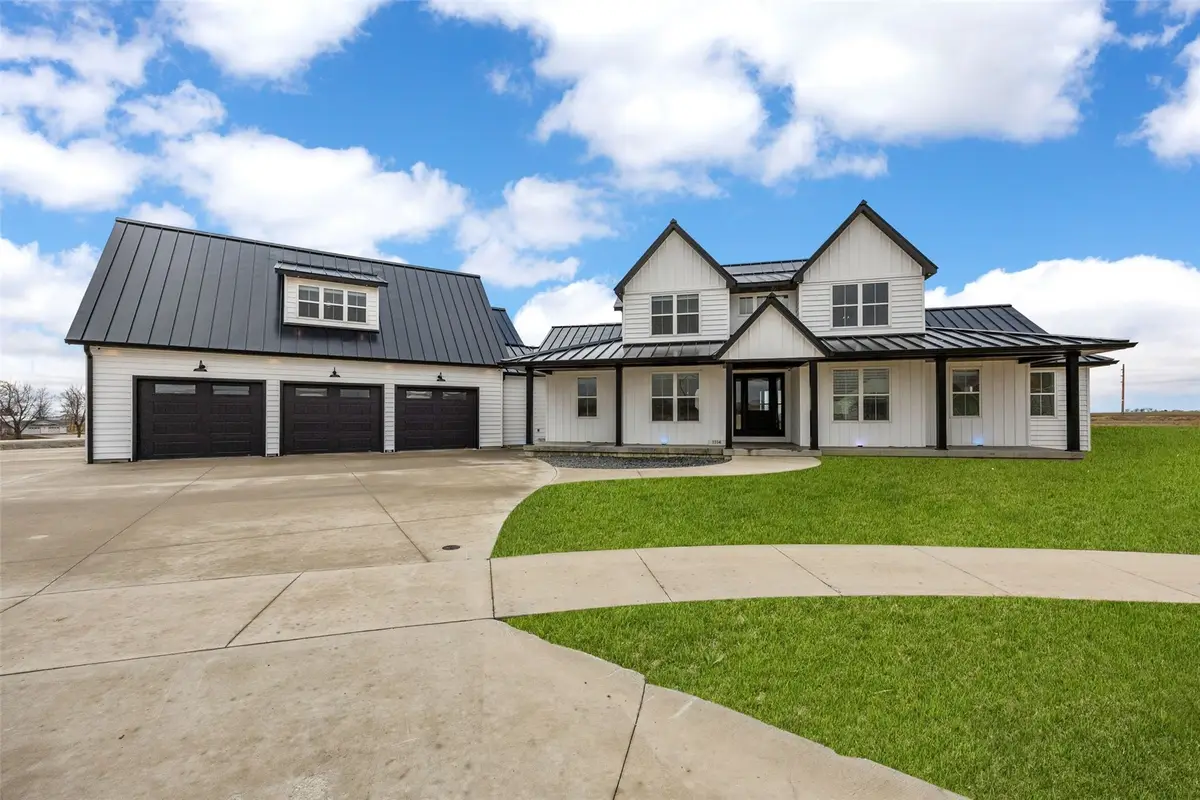 1114 Towne Centre Court, Urbana, IA 52345 - #1