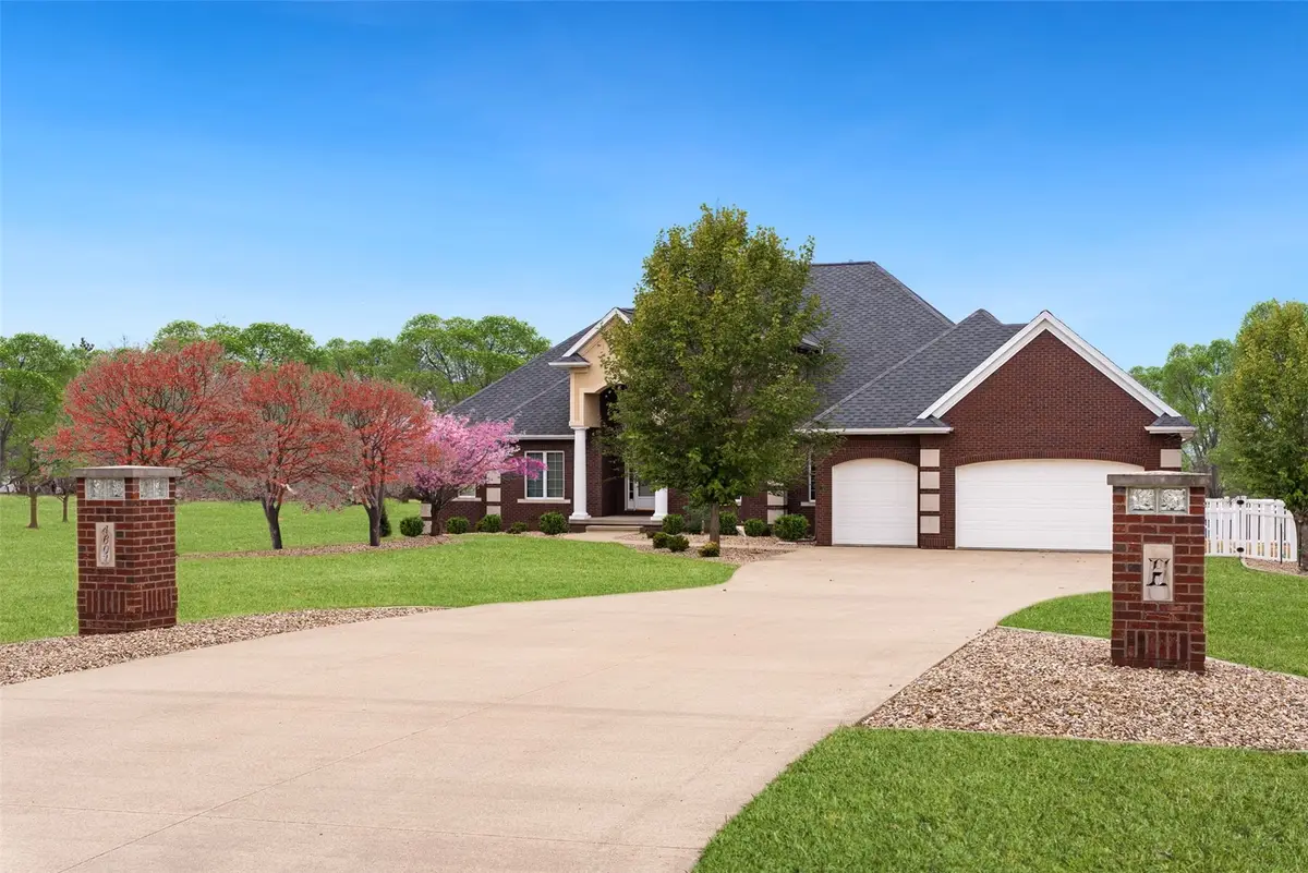 4601 Plumberry Road, Ely, IA 52227 - #1