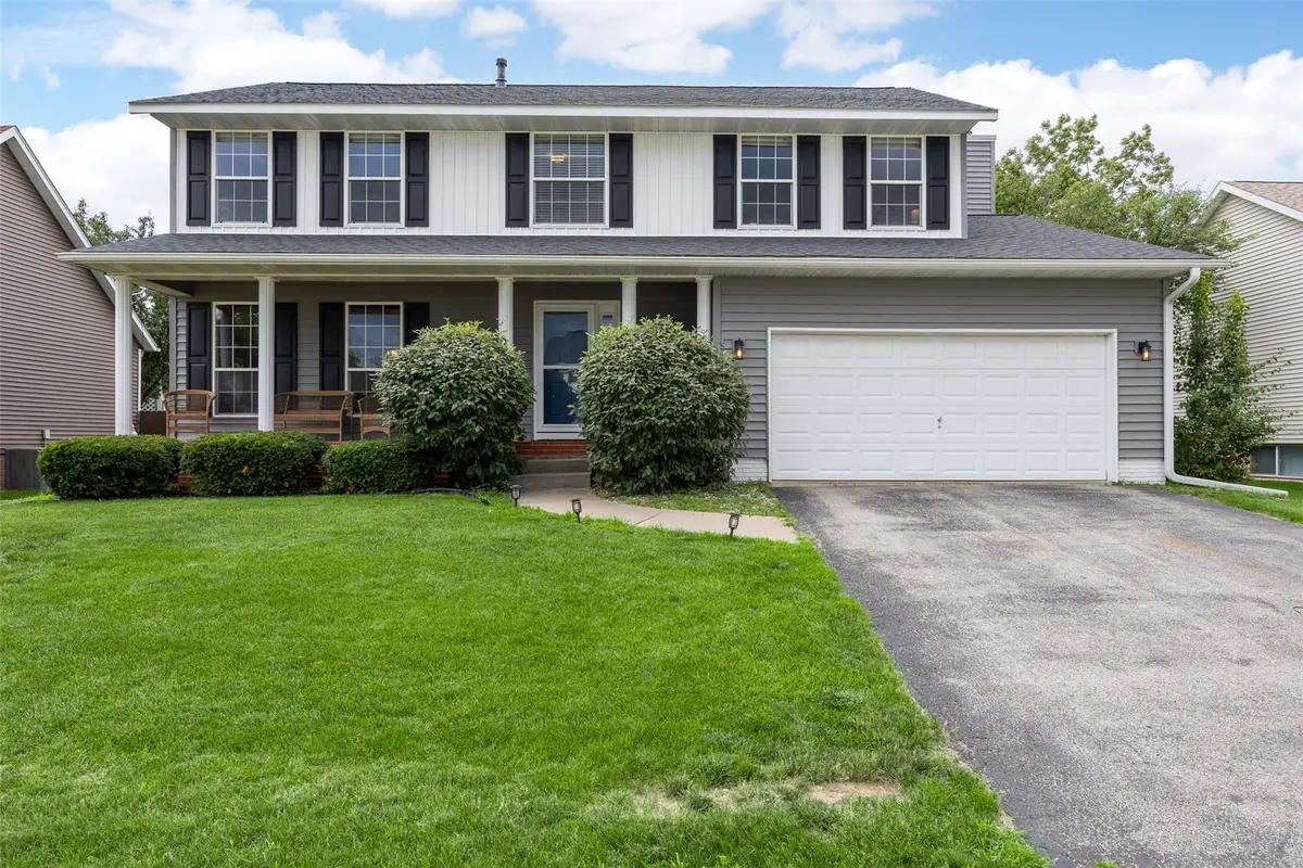 1515 Fox Trail Drive, Cedar Rapids, IA 52402 - #1