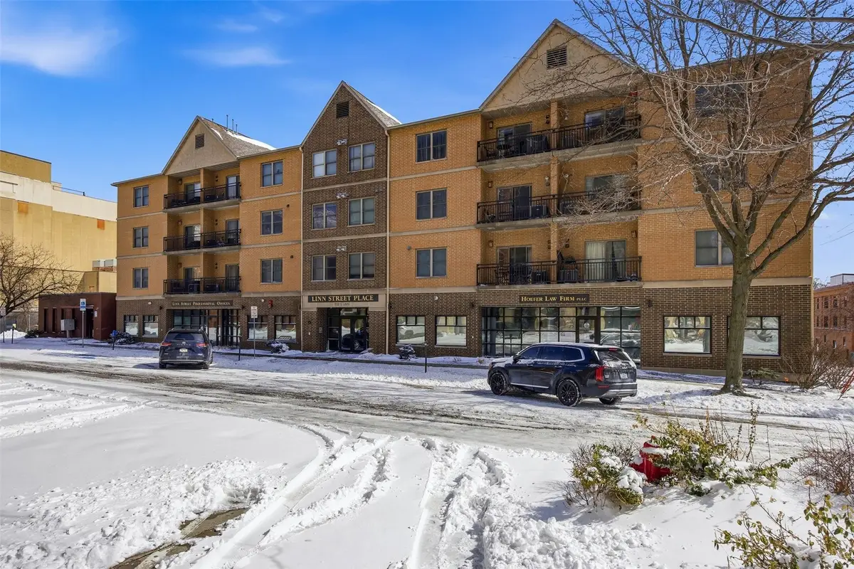 332 S Linn Street #414, Iowa City, IA 52240 - #1