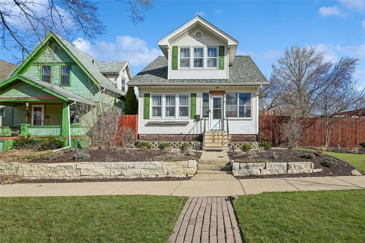 1806 7th Avenue Se, Cedar Rapids, IA 52403 - #1