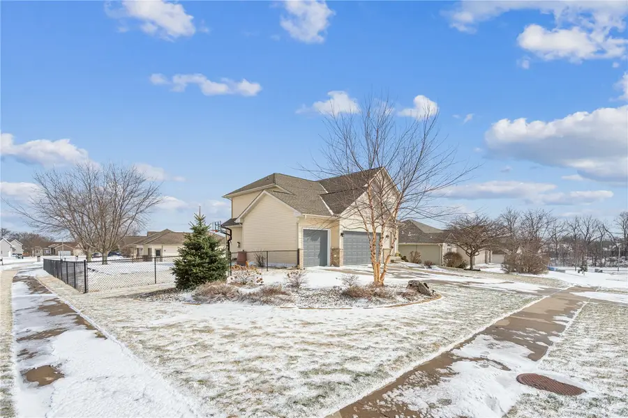 2150 Glen Oaks Drive, Coralville, IA 52241 - #3