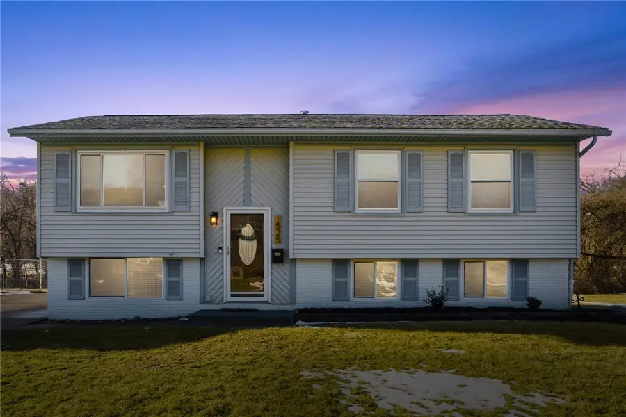 1525 N Ave Nw, Cedar Rapids, IA 52405 - #2