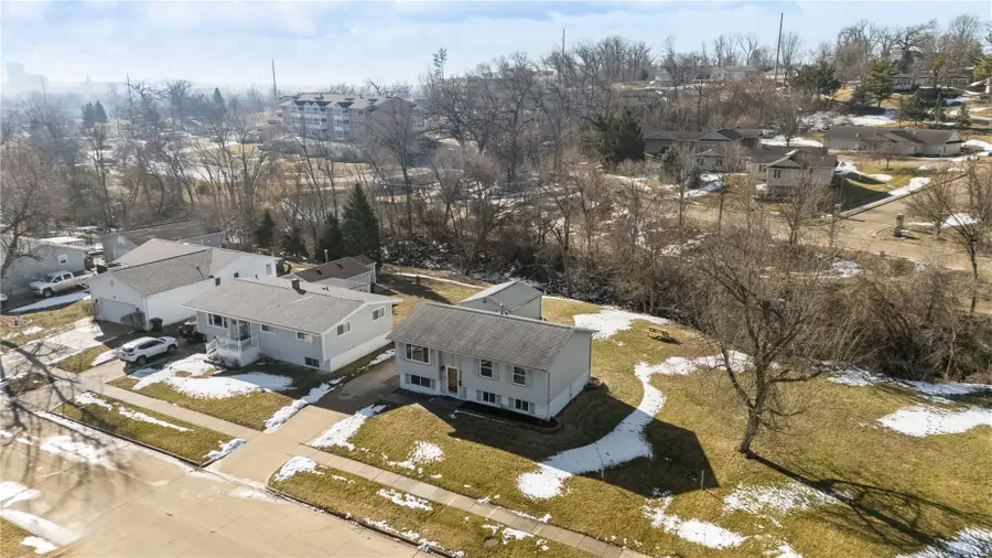 1525 N Ave Nw, Cedar Rapids, IA 52405 - #3