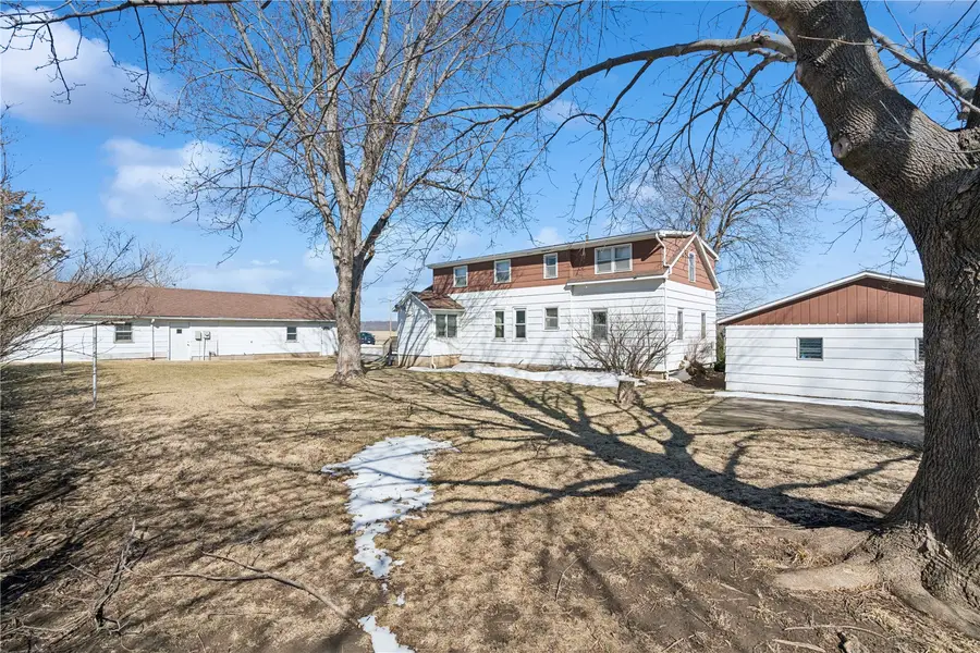 4306 F St, Amana, IA 52203 - #3