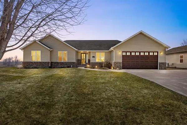 878 Daulton Drive, Tipton, IA 52772