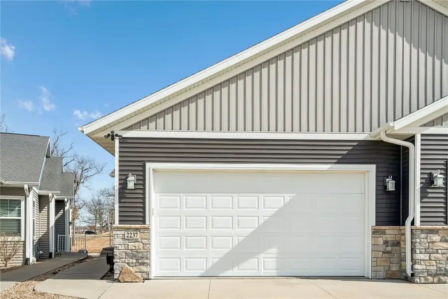 2237 Tranquil Ct Nw, Cedar Rapids, IA 52405 - #2