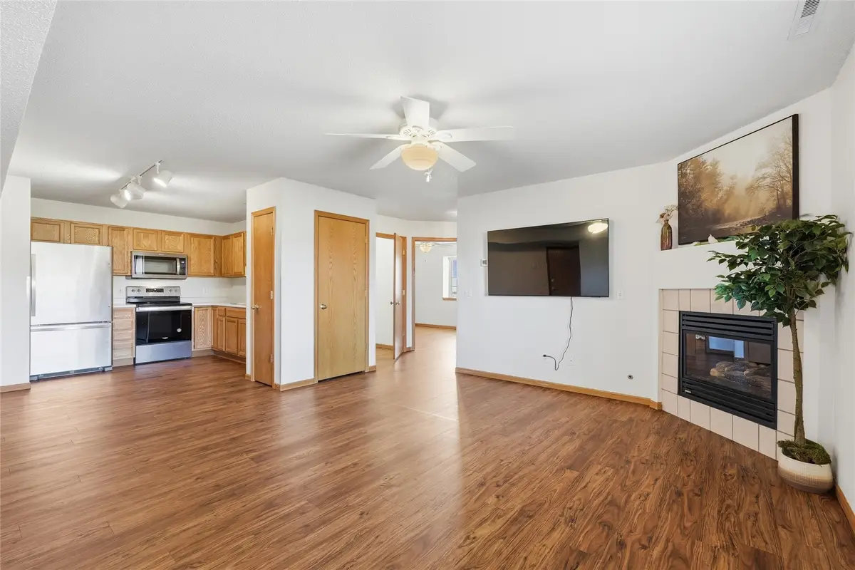 3050 Wilson Avenue Sw #3, Cedar Rapids, IA 52404 - #1