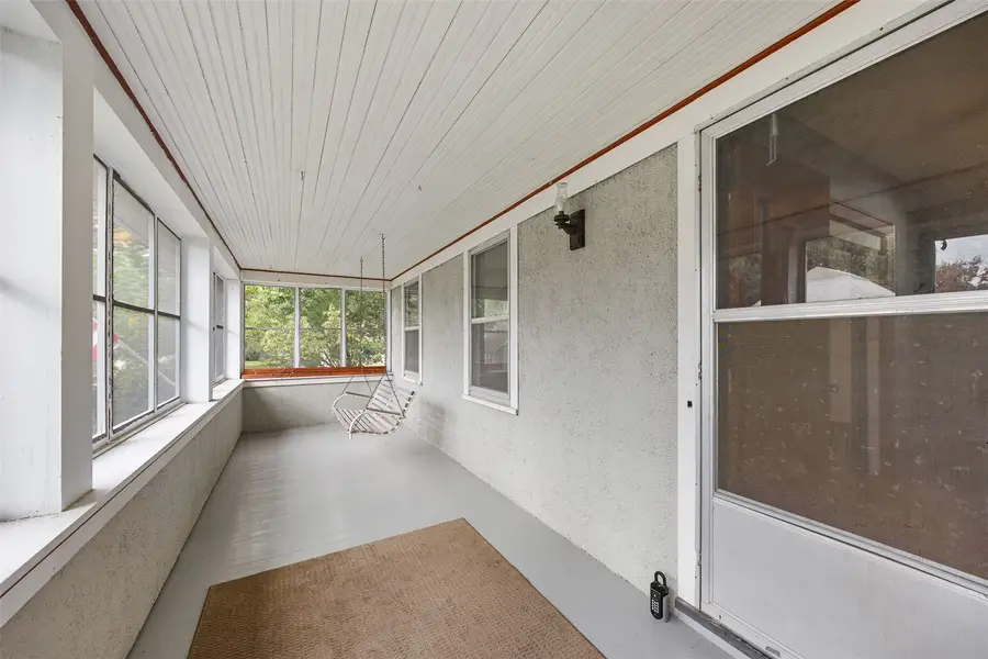 56 North Ave, Central City, IA 52214 - #3