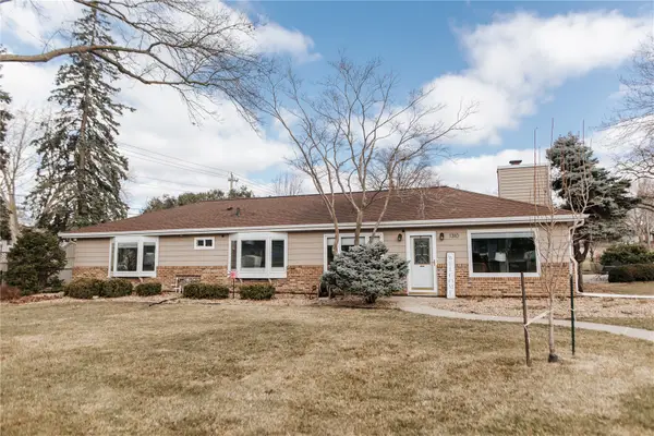 1310 Lilac Lane, Cedar Falls, IA 50613